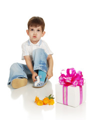 The little boy with a gift and the colors