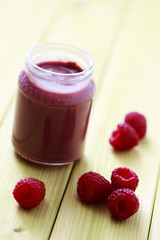 baby food - raspberries