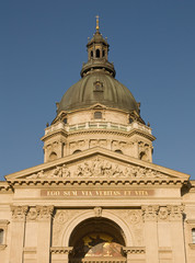 Fototapeta na wymiar Top of basilica in Budapest