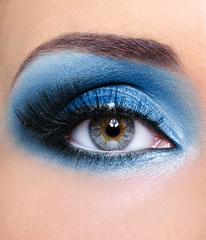 Fototapeta premium Blue glamour make-up of woman eye