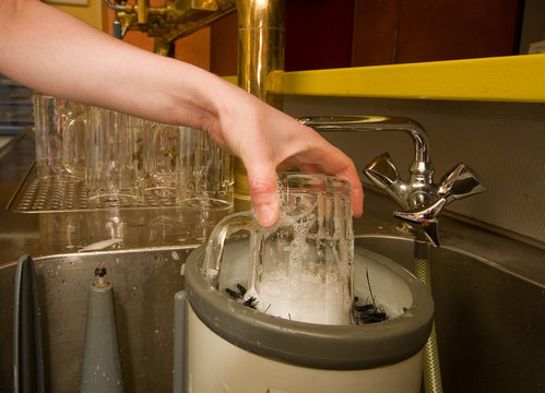 gl&auml;ser sp&uuml;len glas sp&uuml;len sp&uuml;lboy drucksp&uuml;hler
