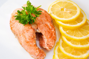 Salmon fillet with parsley and lemon