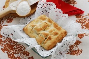 Schiaccia con fichi secchi - Dolci della Toscana © Comugnero Silvana