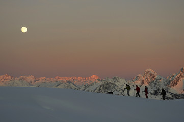 ciaspole al tramonto