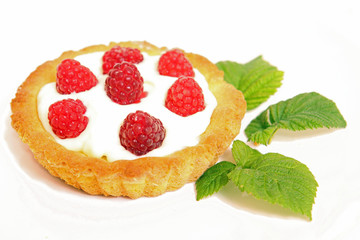 himbeer-torteletts mit frischkäse,gebäck