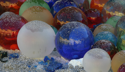 colori sfere e riflessi