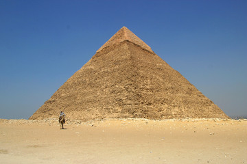 Fototapeta na wymiar Piramida Chefrena (Chefrena)