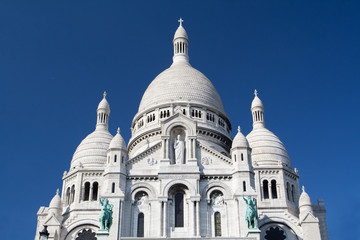 Fototapeta na wymiar Sacre Coeur - słynnej katedry w Paryżu, Francja
