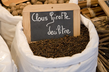 clous de girofle