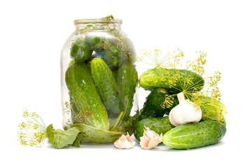 Preparation of cucumbers for salting