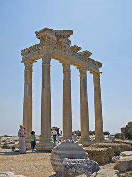 Apollon-Tempel Side