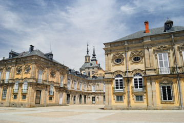 Fototapeta na wymiar Palacio Real-La Granja
