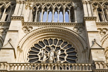 france; paris, notre-dame; façade : grande rose