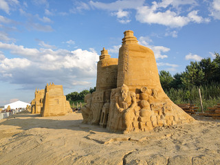 Naklejka premium III International Gdansk Plener sculptures made of sand