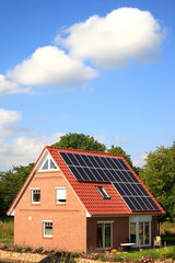 Energiespar - Haus Solardach Sonnenenergie Deutschland