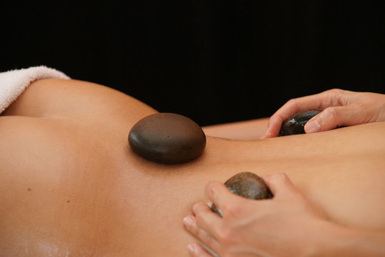 Wellnessmassage Hot-Stone