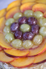 Torta di Frutta con Uva e Pesche