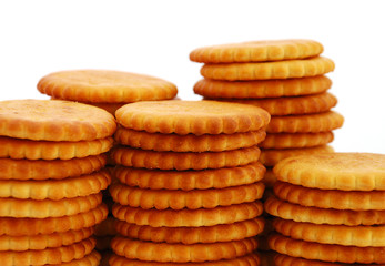 Round cracker stacks