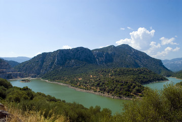 Fototapeta na wymiar Jezioro Cedrino