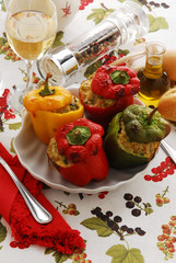 Peperoni ripieni - carne tritata salsiccia e formaggio grana