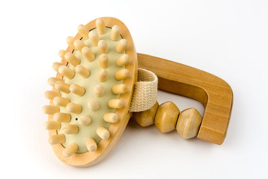 Massageb&uuml;rste mit Roller