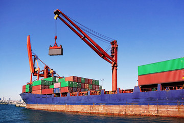 Cargo container