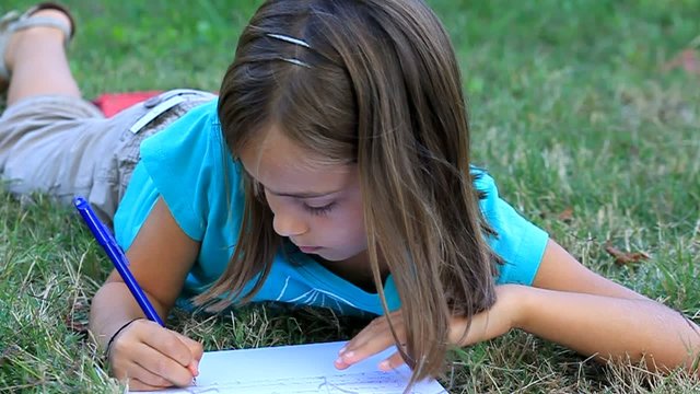 po&eacute;sie dans l'herbe