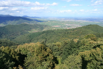 Fototapeta na wymiar Les Vosges et la plaine d'Alsace vues du Galtz