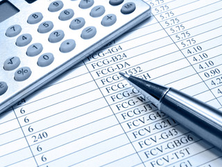 Table, pen and calculator (blue)