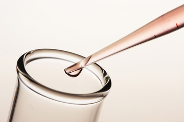 試験管とスポイド