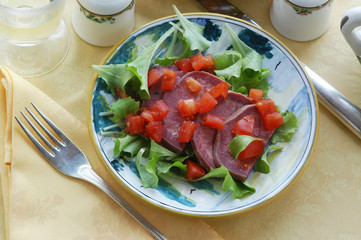 Linguetta di vitello su letto d insalata Antipasti Trentino A A