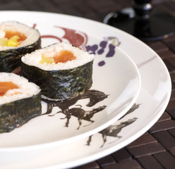 Plate of suchi