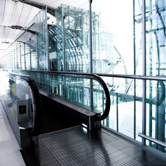 Enter to escalator