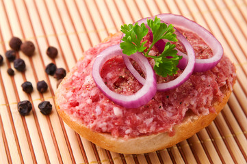 Hackbrötchen