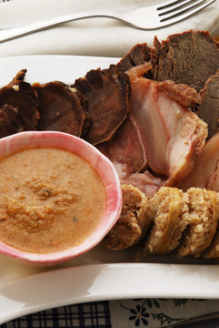 Bollito con la salsa pear&agrave; - Secondi di carne del Veneto