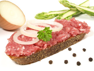 Zwiebelmettbrot