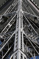 Berliner Funkturm Stahlverbindungen