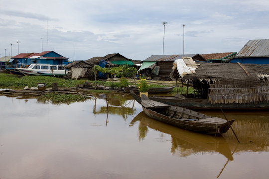 floating village kompong luong in cambodia