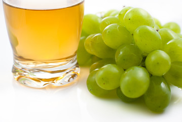 Bunch of grapes and grape juice