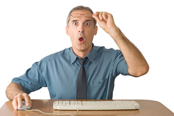 The man in spectacles