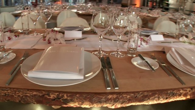 Gedeckter Tisch