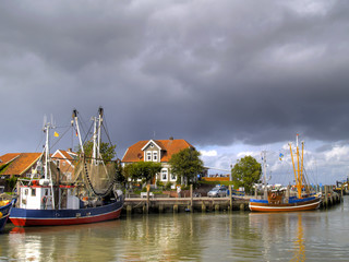 Fototapeta na wymiar Neuharlingersiel harbor