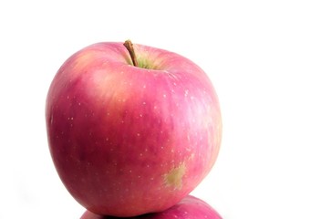 red apple