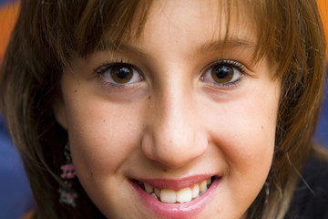 chica mirando a c&aacute;mara