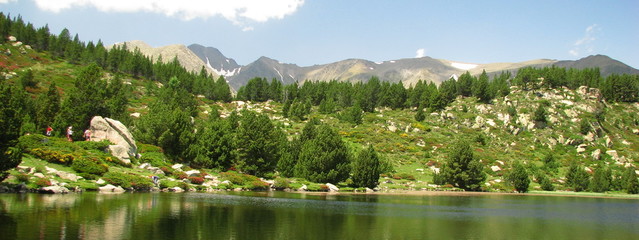 Fototapeta na wymiar Hautes Pyrénées i Langwedocja Wschodnie Pireneje