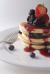 american pancakes with summer fruits