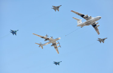 Russian Air Force airplanes - aerial refueling