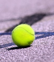 Tennis ball