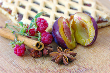Plum cake with raspberry and spice