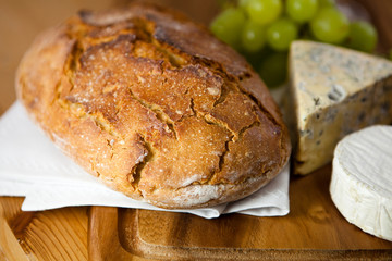 Sourdough bread and blue cheese